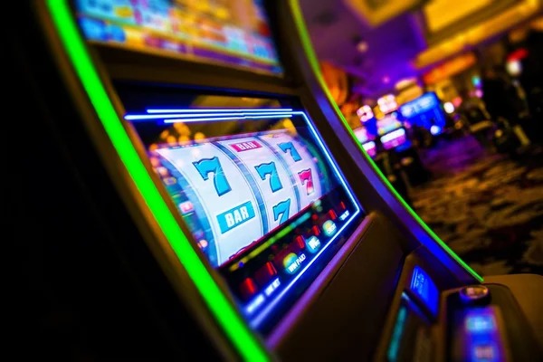 hongkong 6d mobile app interface showing sports betting and live casino options